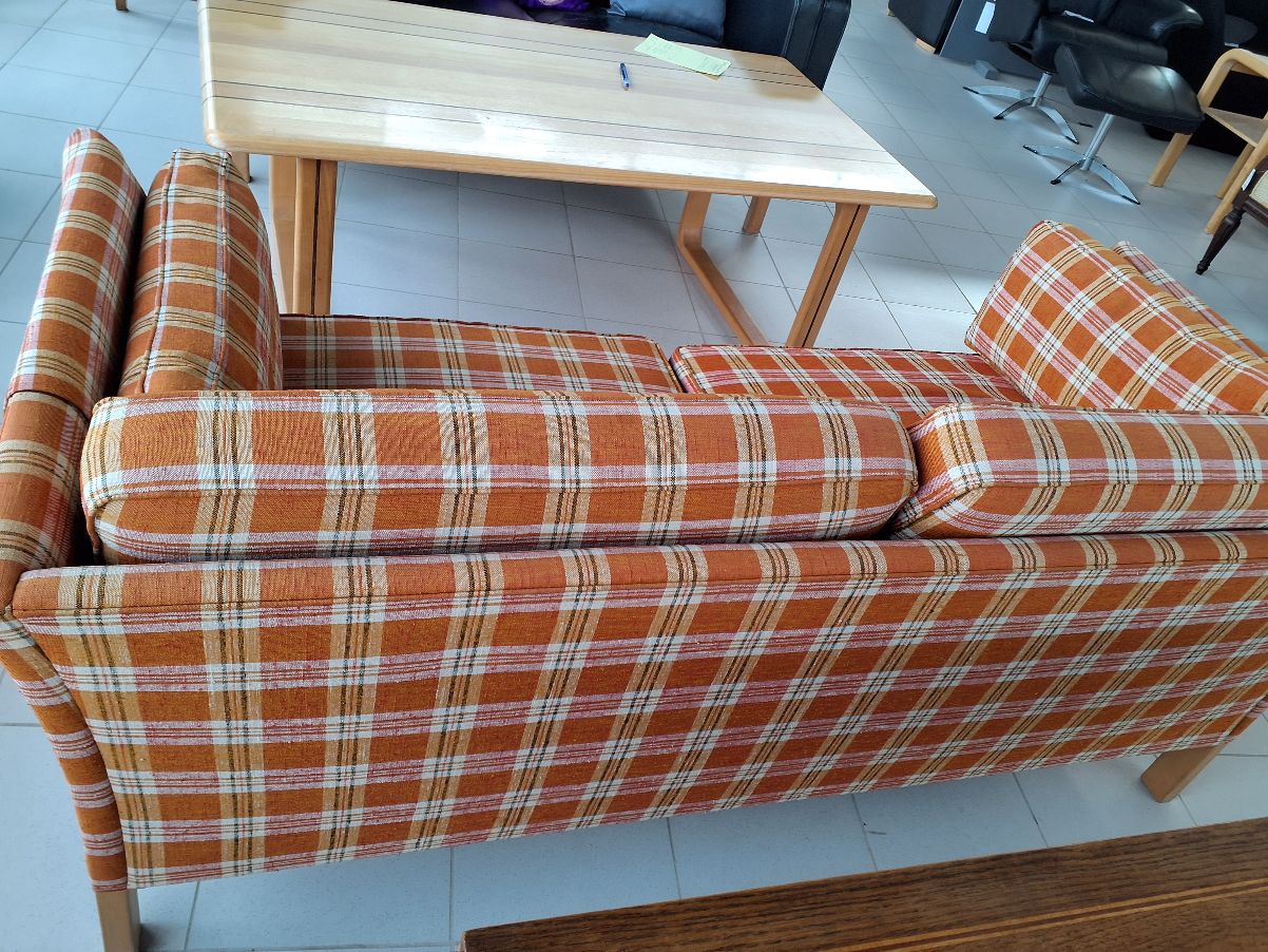 2 persons sofa